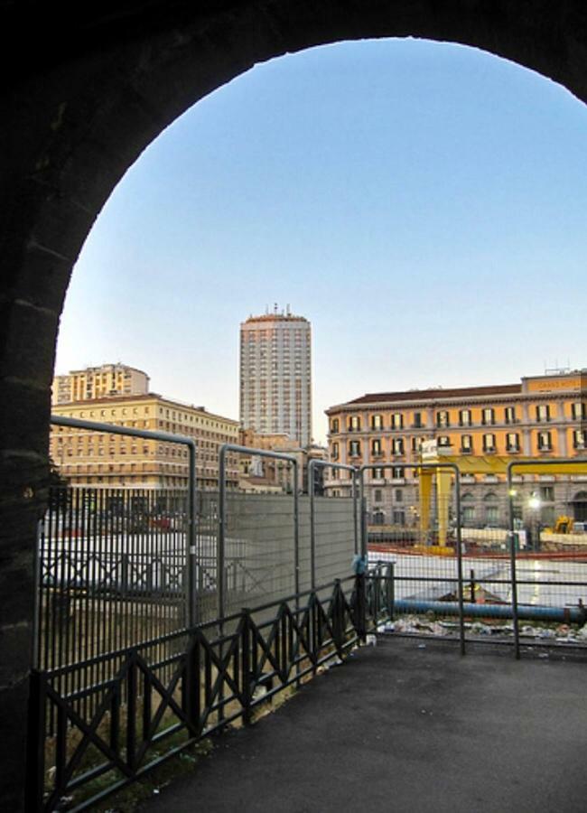 Casa Via Dei Fiorentini Наполи Екстериор снимка